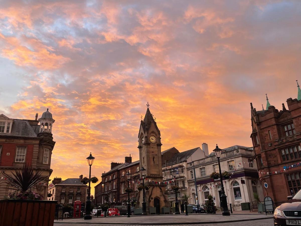 Fabulous 2 Bed Apartment Penrith Buitenkant foto